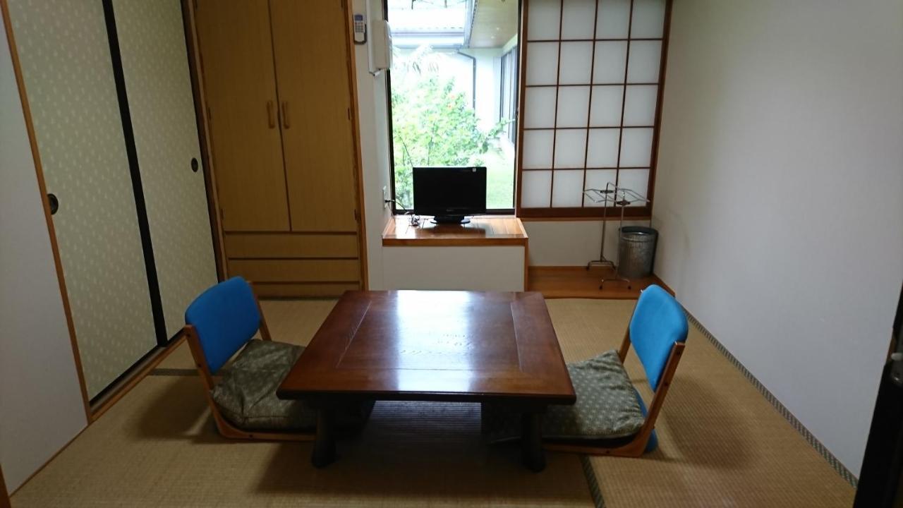 そこど荘 八丈町 エクステリア 写真